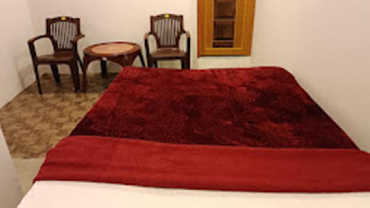 Hotel Paradise Inn Nagaon  Eksteriør bilde